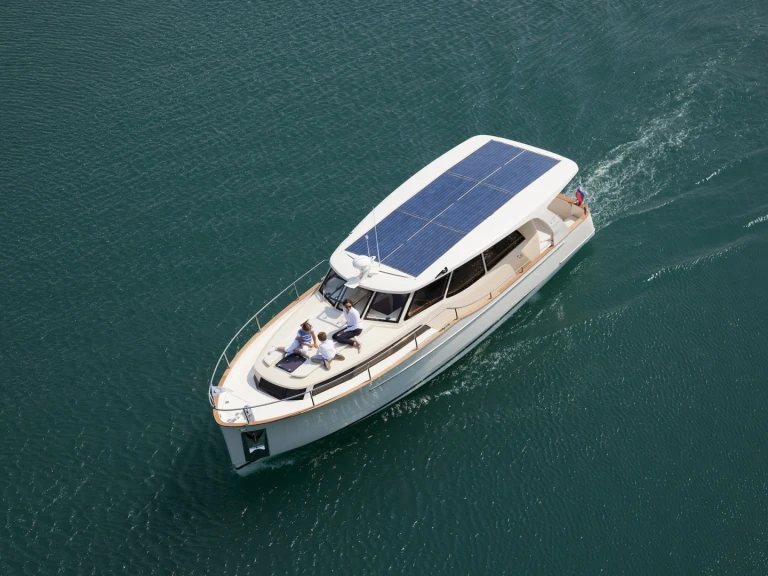 Alquiler de barcos Beaulieu-sur-Mer barato de Greenline 33