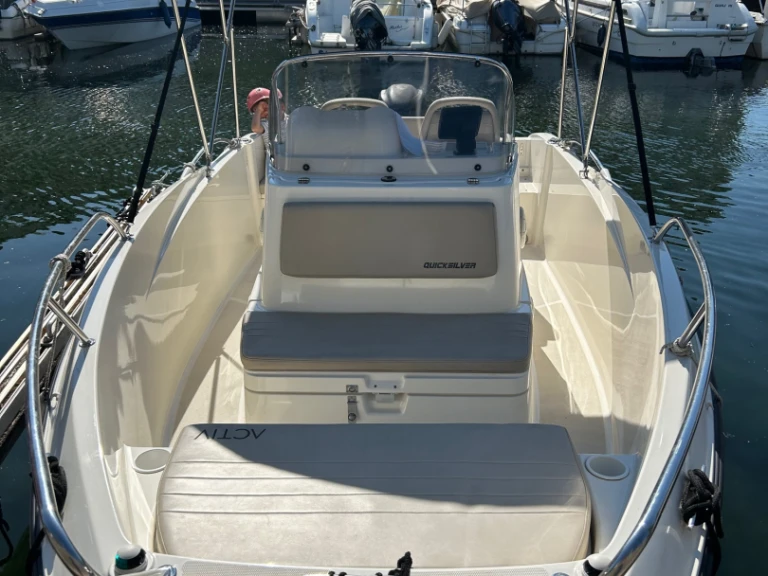 Alquiler de barcos Aix-les-Bains barato de Activ 535 Open