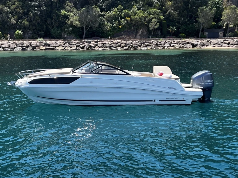 Bayliner VR6 de alquiler a Mandelieu-la-Napoule