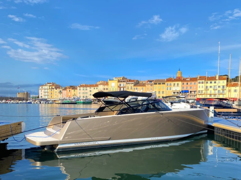 Alquiler de VanDutch VANDUTCH 32 en Saint-Tropez