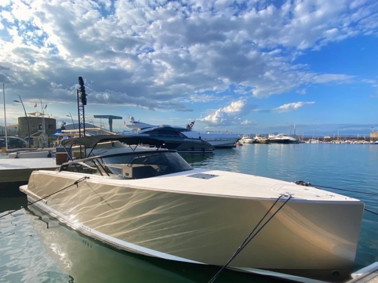 Lancha para alquilar Saint-Tropez al mejor precio