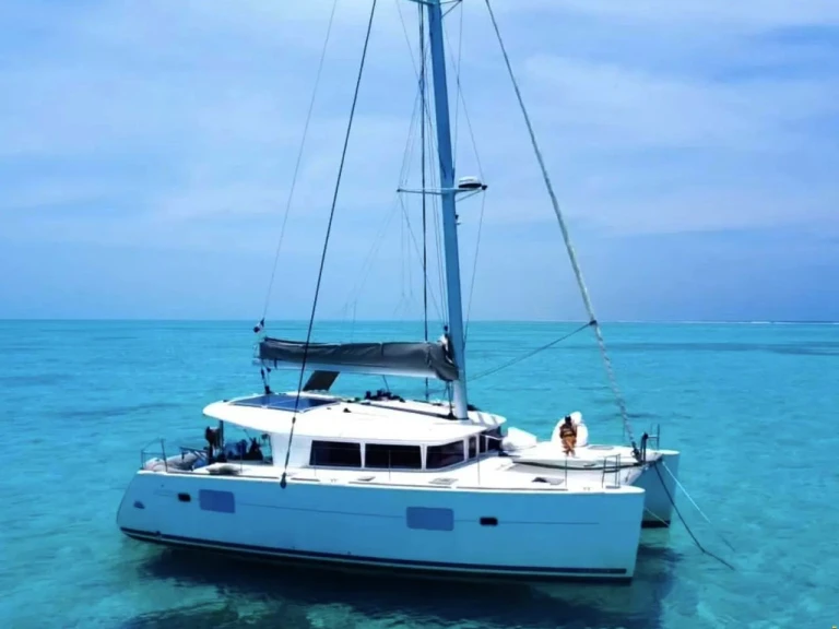 Lagoon Lagoon 400 de alquiler a Ibiza (Ciudad)
