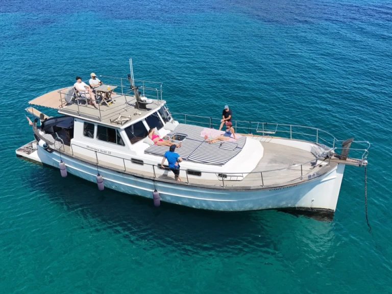 Alquiler Lancha Menorquin-Yachts con o sin  título de navegación