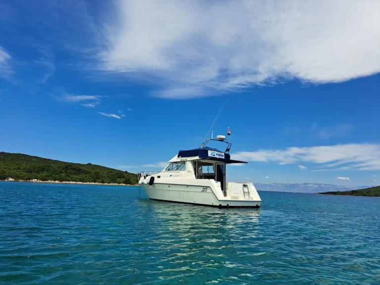 Alquiler de barcos mundo barato de Rodman 970 Fly Bridge