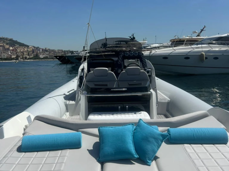 Alquiler de barcos Nápoles barato de Strider 11