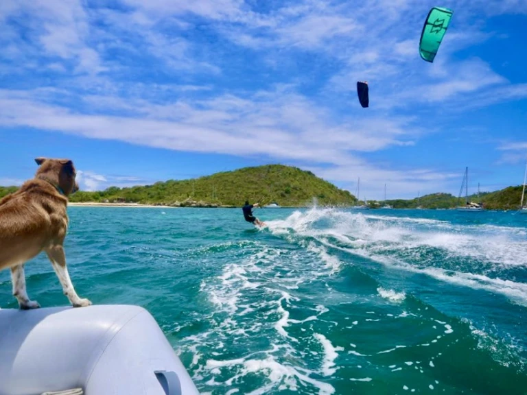 Alquiler de barcos Tortola barato de Lucia 40