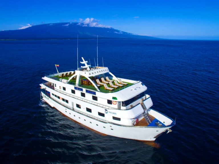 Alquiler de embarcaciones  Motoryacht - Solaris enBaltra Island en Samboat