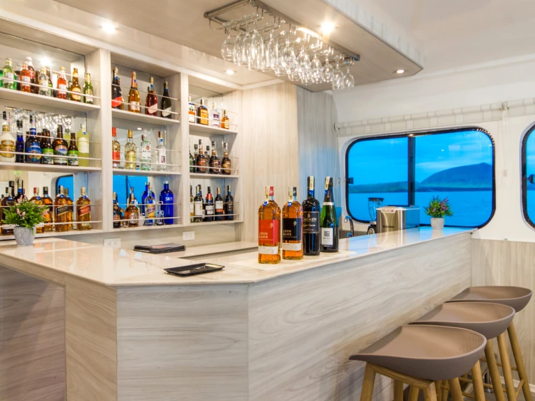 Alquiler Yate de lujo en Puerto Baquerizo Moreno -  Motoryacht - Solaris