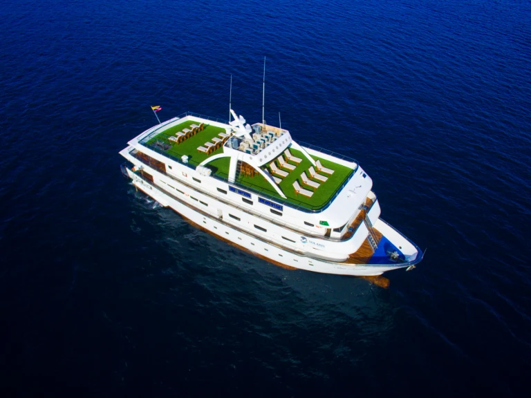 Alquiler de embarcaciones  Motoryacht - Solaris enBaltra Island en Samboat