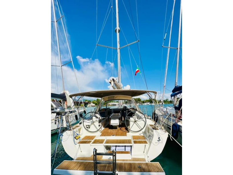 Alquiler de barcos Livorno barato de Oceanis 41