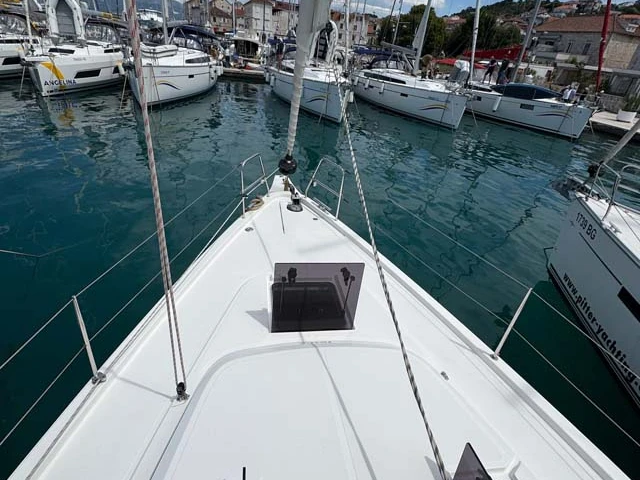 Alquiler de embarcaciones Bavaria Bavaria C42 enTrogir en Samboat