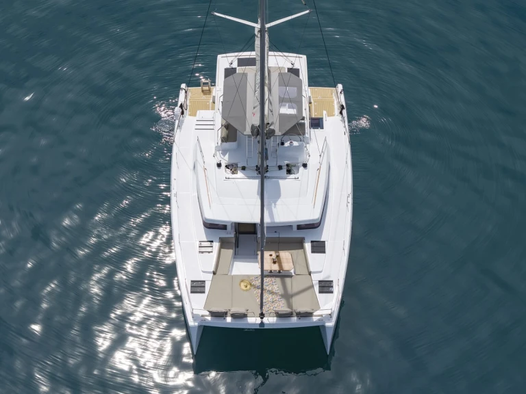 Catamarán para alquilar Kaštela al mejor precio