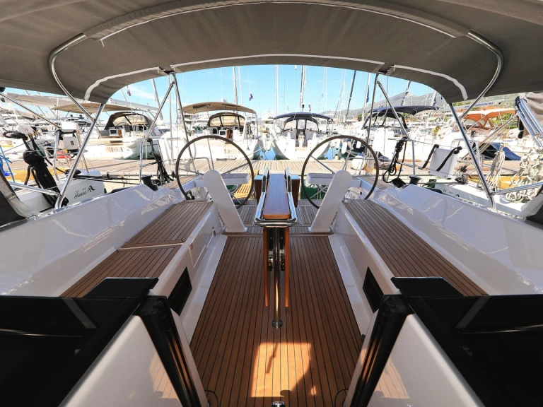 Alquiler de Velero, con o sin patrón Hanse Šibenik