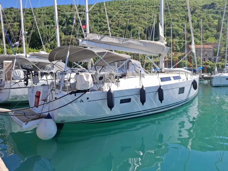 Hanse Hanse 455 de alquiler a Komolac