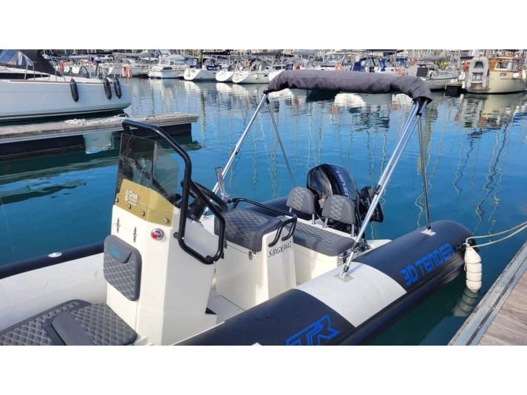 Alquiler de  3D TENDER - TR54 en Saint-Quay-Portrieux
