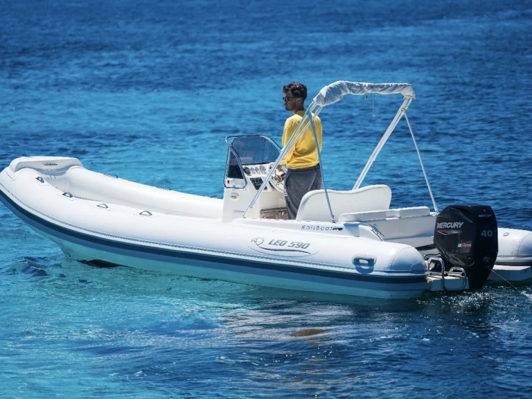 Nautica Led Nautica Led 590 de alquiler a Isla Favignana