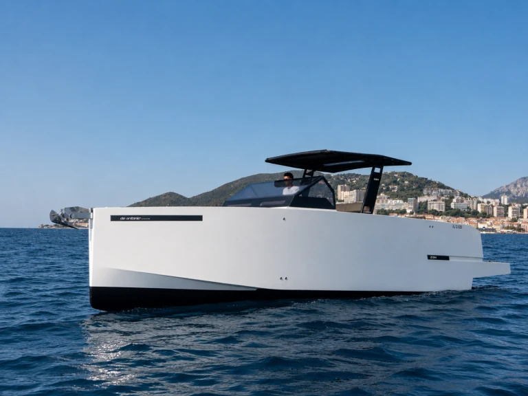 De Antonio D34 de alquiler a Porto-Vecchio