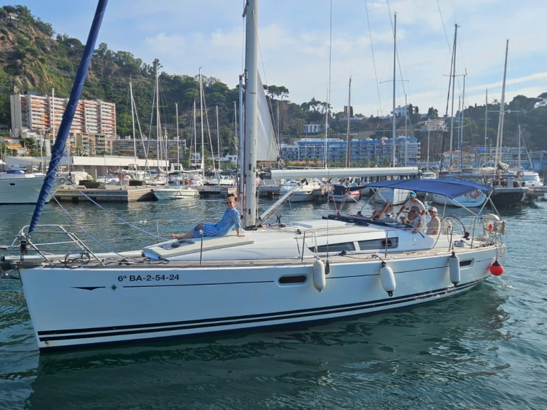 Velero para alquilar España al mejor precio