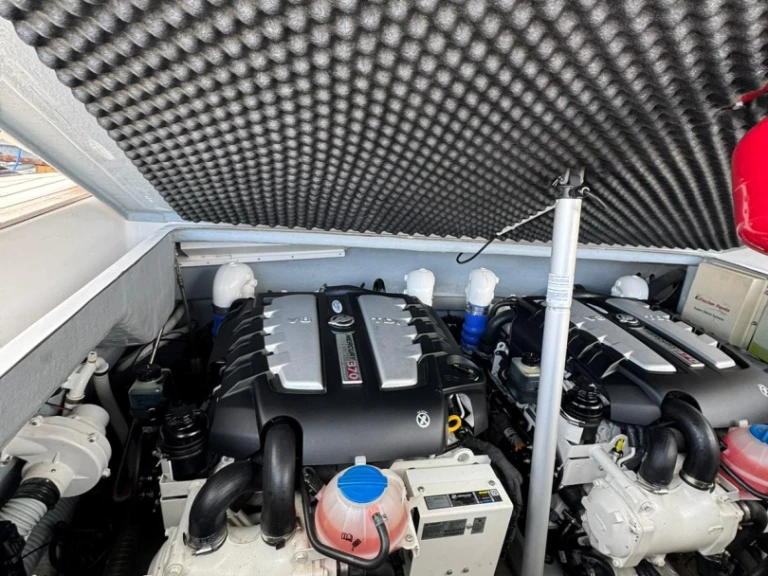 Alquiler Neumática en Poltu Quatu - Magazzu MX 11 Coupé