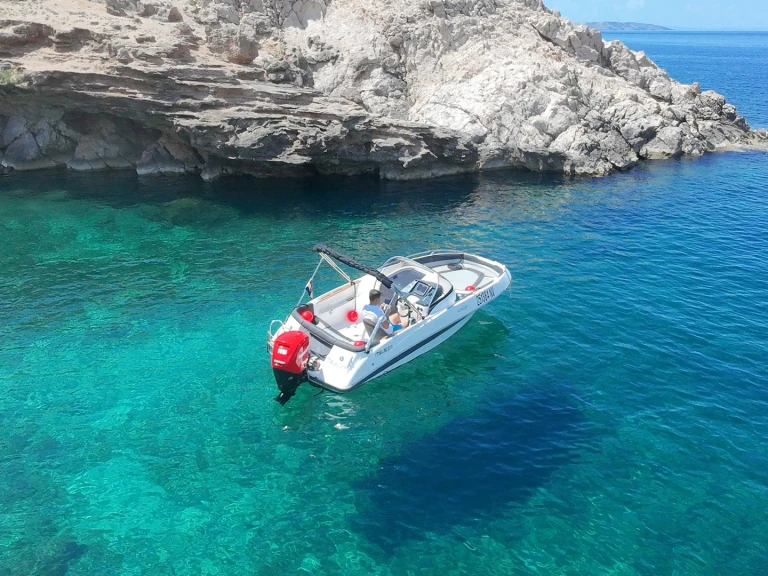 Alquiler de barcos Novalja barato de 520 Open