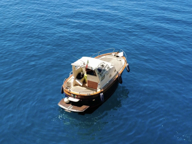 Alquiler de embarcaciones Acquaviva 30 EXE enSalerno en Samboat