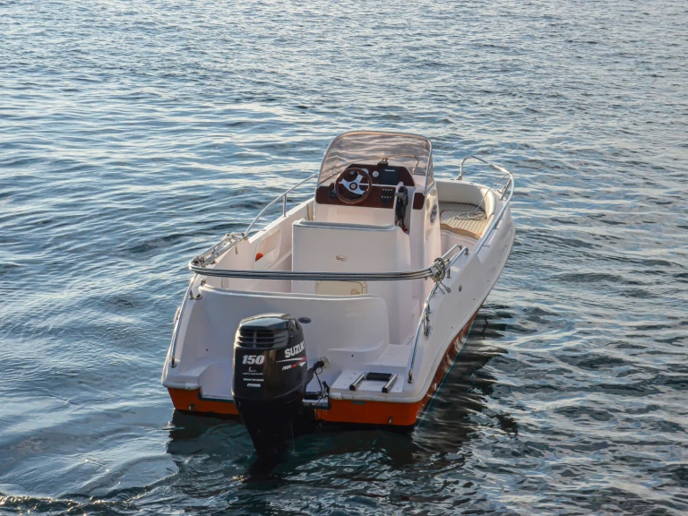 Alquiler de Lancha, con o sin patrón Marino Hvar