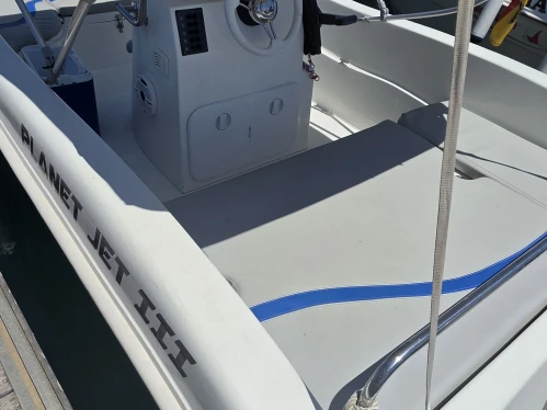 Alquiler de Estable Estable 400 Bote en Alicante