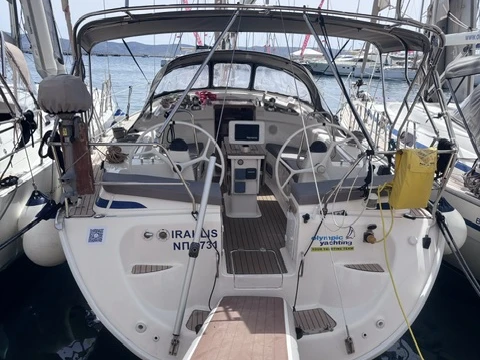 Alquiler de Velero, con o sin patrón Bavaria Lávrio