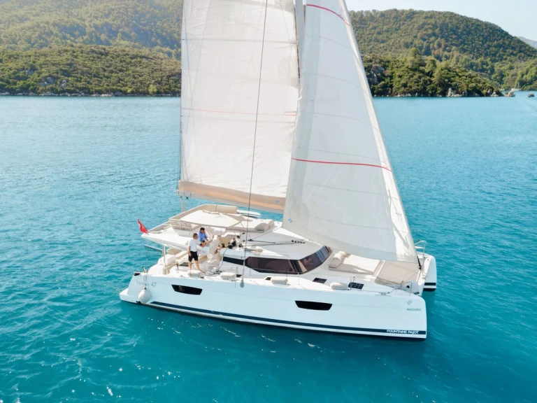 Alquiler Catamarán Fountaine Pajot con o sin  título de navegación