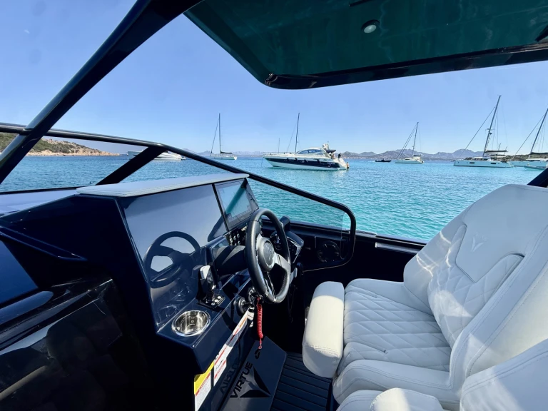 Alquiler Olbia -  Virtue V10 Top en SamBoat