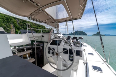 Alquiler Catamarán Fountaine Pajot con o sin  título de navegación