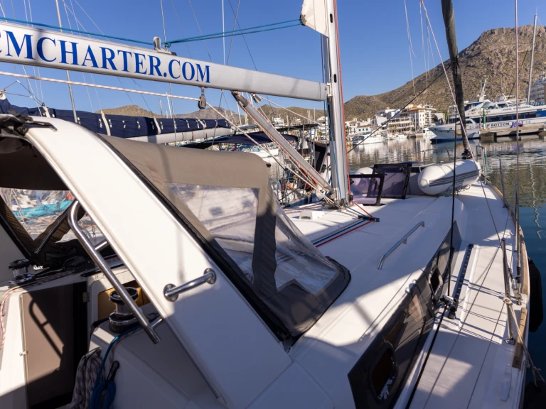 Velero para alquilar Port de Pollença al mejor precio