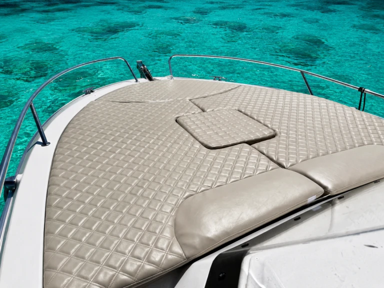Alquiler de barcos Mandelieu-la-Napoule barato de Pacific Craft 730 SC