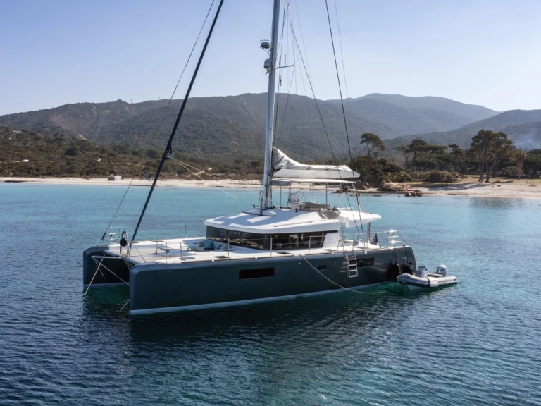 Alquiler Catamarán Lagoon con o sin  título de navegación