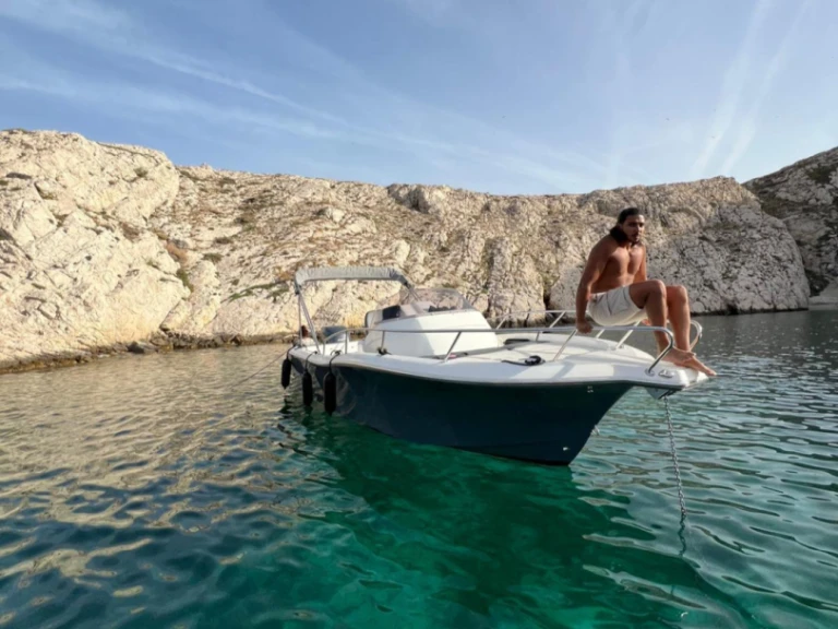 Alquiler Marsella - White Shark 240 sc en SamBoat