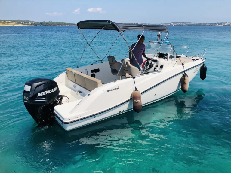 Alquiler Lancha en Medulin - Quicksilver Activ 675 Sundeck