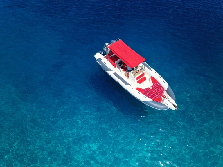 Alquiler de Marlin Boat 790 Pro Dynamic en Medulin