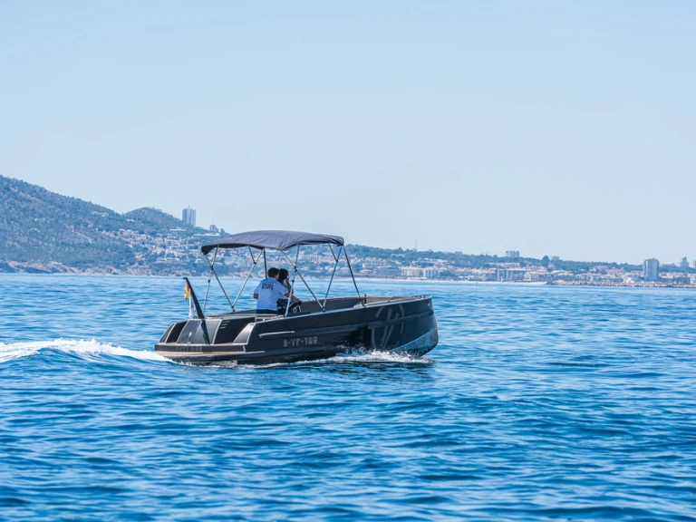 Alquiler de VanVossen Tenders TENDER SPORT 777 en España