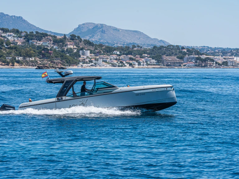 Italboats saxdor 320GTO de alquiler a Altea