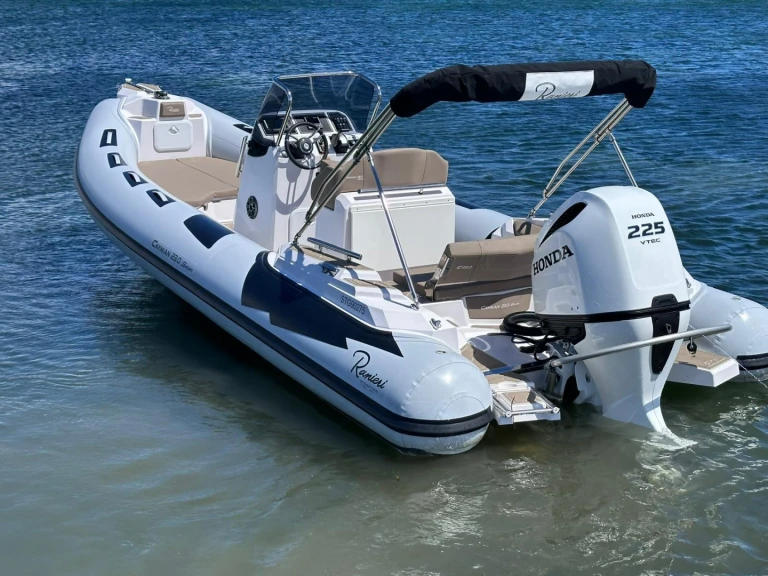 Alquiler Sète - Ranieri Cayman 23 Sport en SamBoat