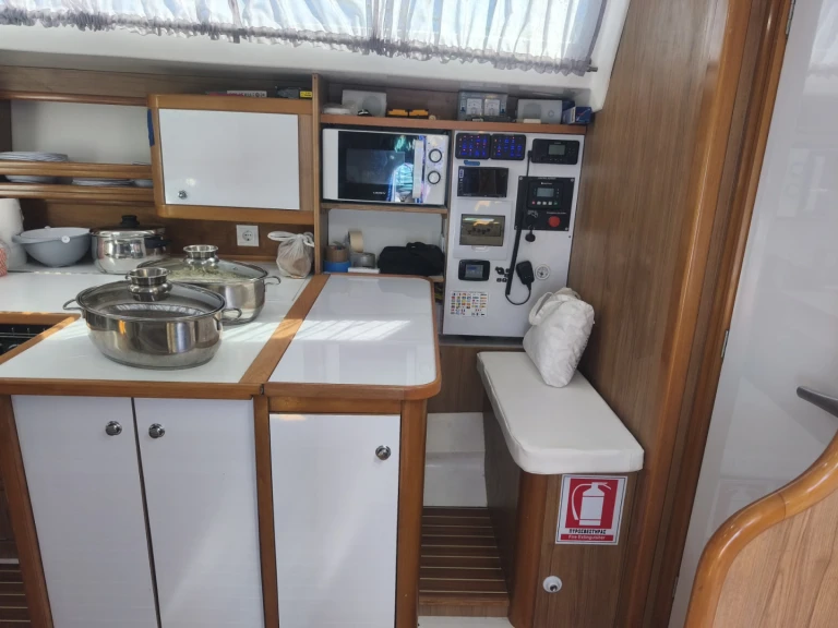 Alquiler de Velero, con o sin patrón Ocean Yachts Néa Michanióna