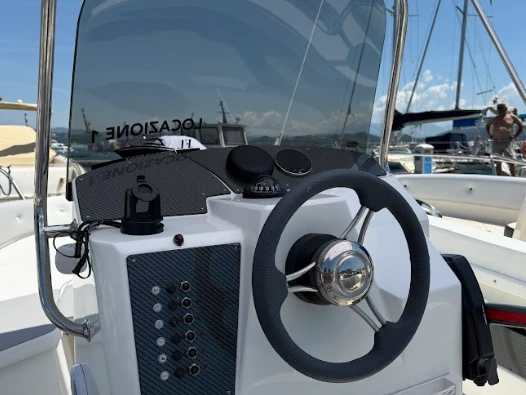 Alquiler de embarcaciones Trimarchi Trimarchi 57 S day enLa Spezia en Samboat