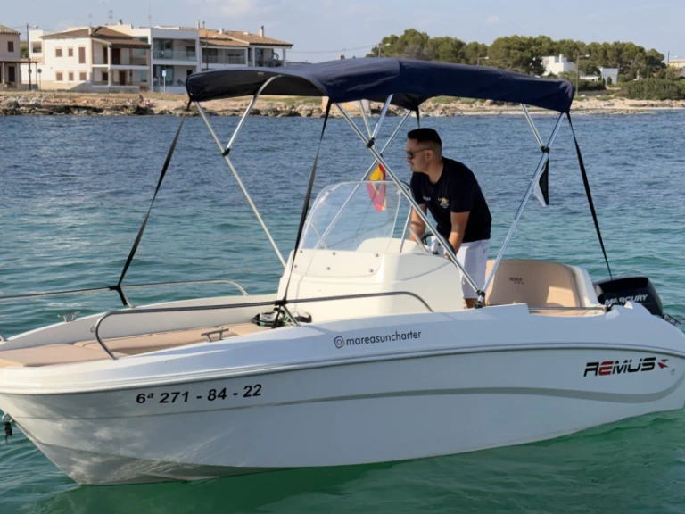 Alquiler s'Estanyol de Migjorn - Remus Remus 450 open en SamBoat