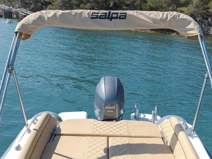 Alquiler de barcos Mandelieu-la-Napoule barato de Salpa Soleil 18