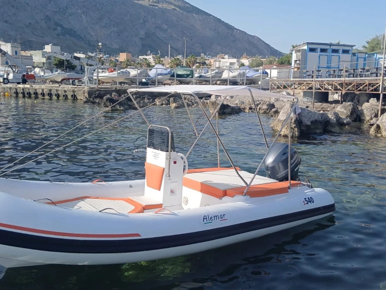 Bwa Bwa 4.80 de alquiler a Isola delle Femmine