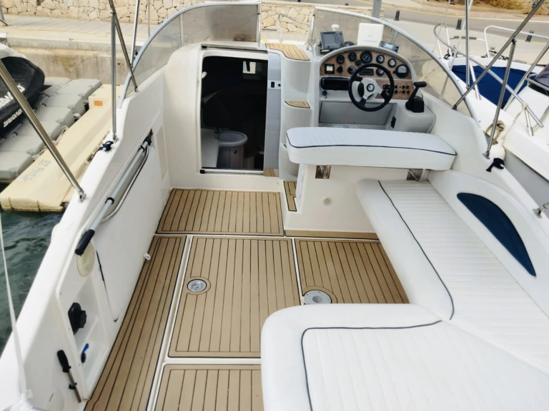 Alquiler de embarcaciones Rio Rio 700 Cruiser enCala d'Or en Samboat