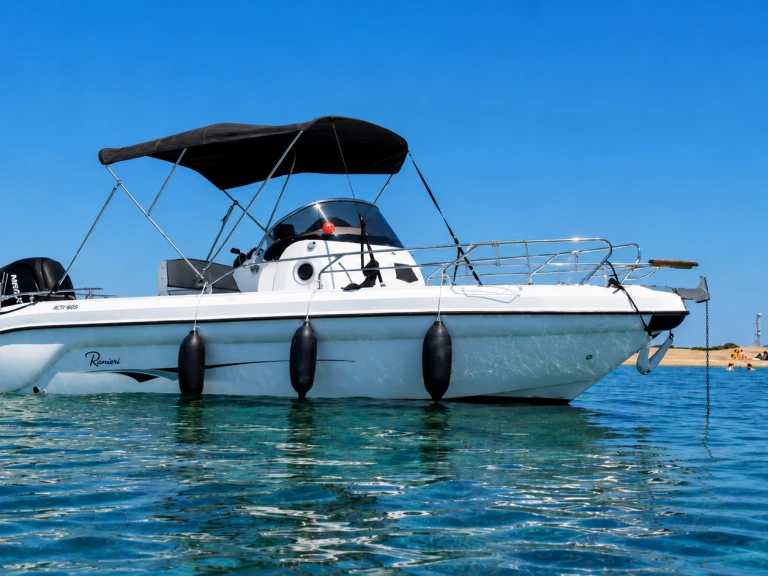 Alquiler Port-Camargue - Ranieri Shadow 22 S en SamBoat