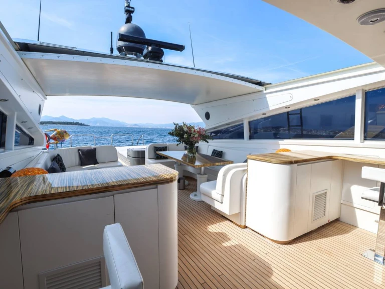 Alquiler Yate de lujo Cantieri di Arno con o sin  título de navegación