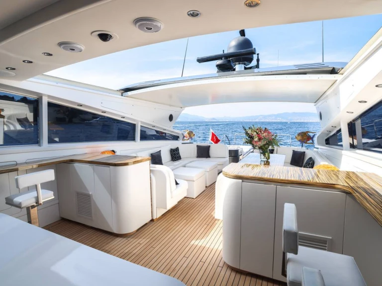 Yate de lujo para alquilar Cannes al mejor precio