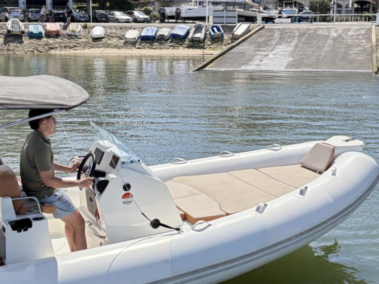 Alquiler de Neumática, con o sin patrón Zodiac Arcachon